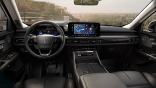 2026 Lincoln Lincoln Aviator Internal Image 2